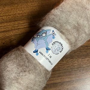 Rocket Yarn Astrobatts spinning fiber, 2 oz carded wool, tan sparkly